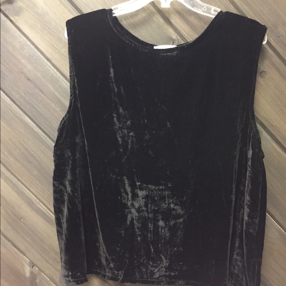 Coldwater Creek - Picture 1 of 3